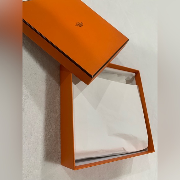 Hermes Empty Box - Picture 3 of 6